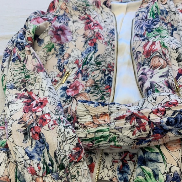 Jacket-style top in Chiffon lined with satin - Picture 3 of 4